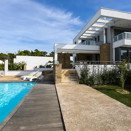 Villa #Luxlikehome Sanni Renaissance Kassandra