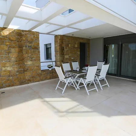 Villa #Luxlikehome Sanni Renaissance