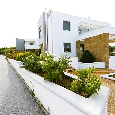 Villa #Luxlikehome Sanni Renaissance